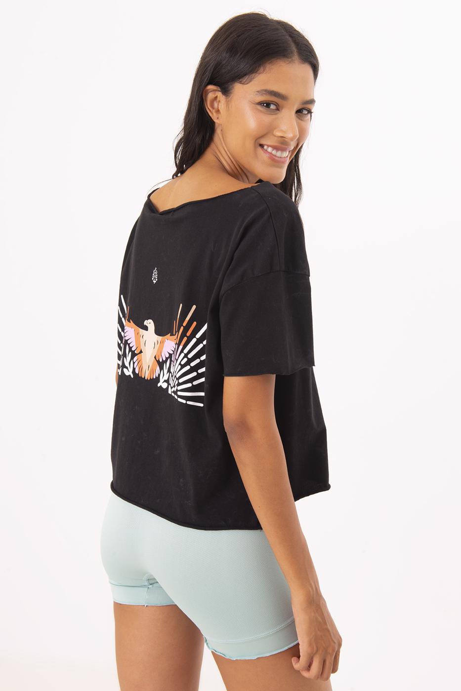 Bayan Siyah Arka Ve Ön Cep Baskı Detaylı Kayık Yaka Tshirt