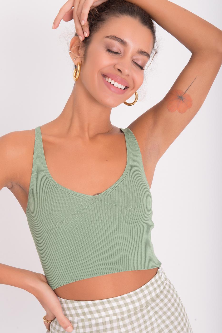 Bayan Yeşil Askılı Örgü Crop Body