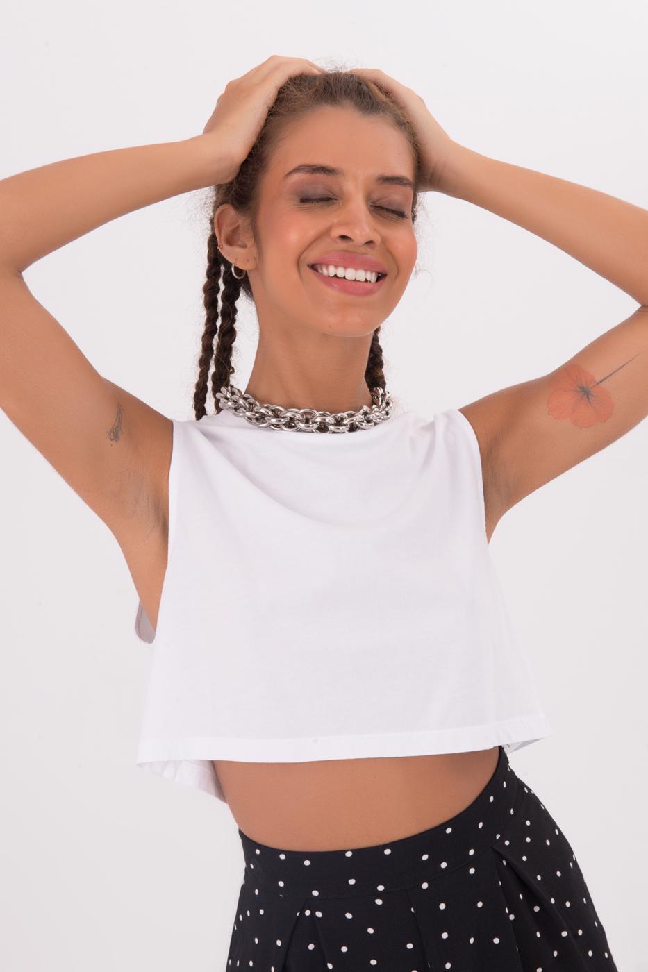 Bayan Beyaz Kolsuz Yıkamalı Tişört