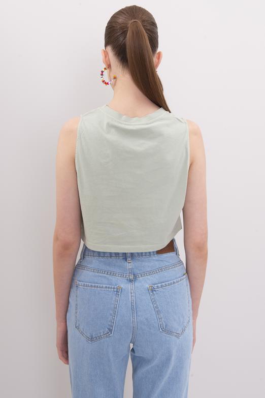 Bayan Yeşil Kolsuz Yıkamalı Tişört - BSL