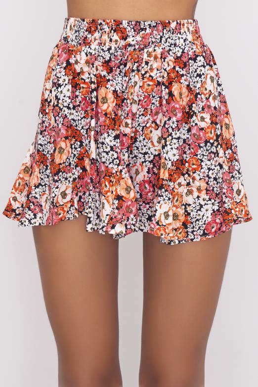 Bayan Oranj Bel Lastik Detaylı Şort - BSL