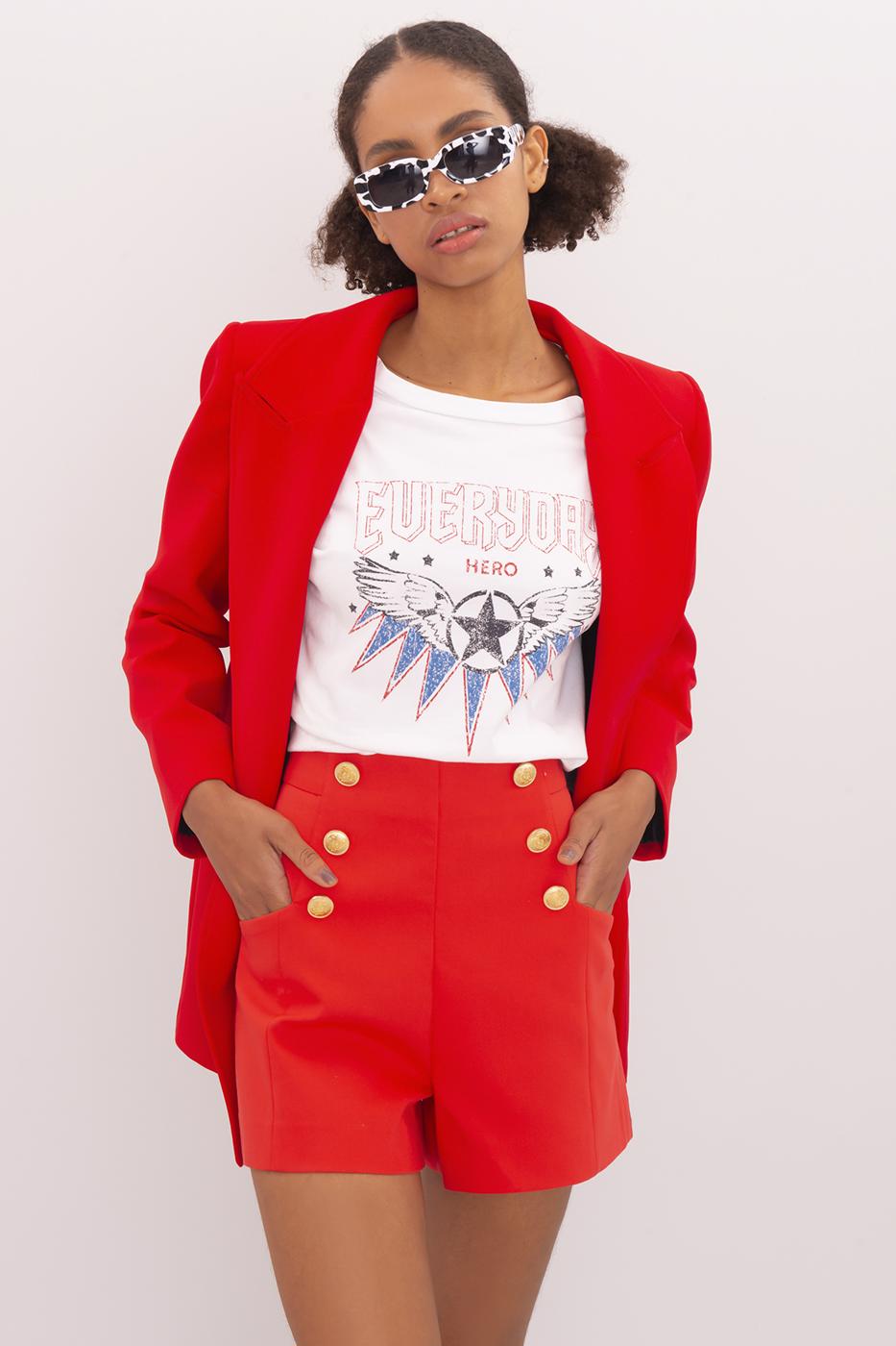 Bayan Kırmızı Düğme Detaylı Şort