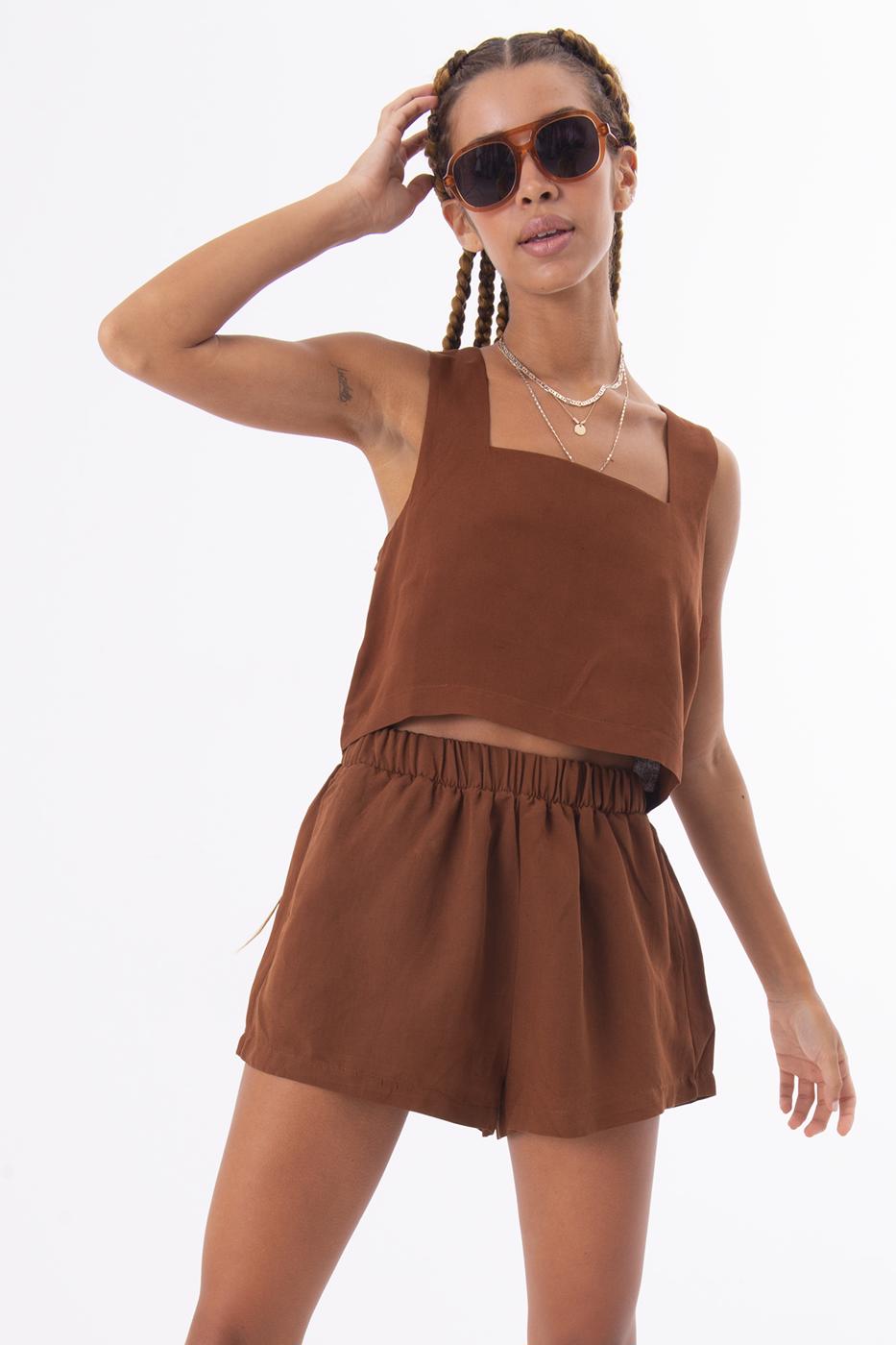 Bayan Kahverengi Bel Lastik Detaylı Mini Keten Şort