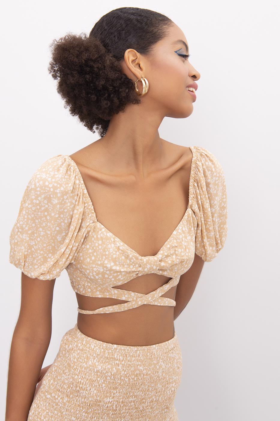 Bayan Bej Kısa Balon Kol Bel Çapraz Bağlama Detaylı Bluz