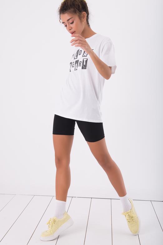 Bayan Siyah Bel Lastik Detaylı Kısa Şort - BSL