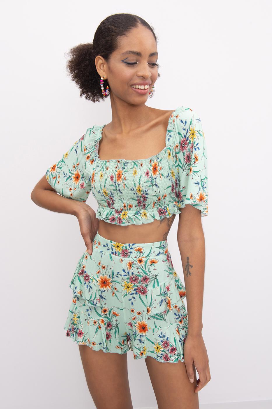 Bayan Yeşil Volanlı Mini Şort