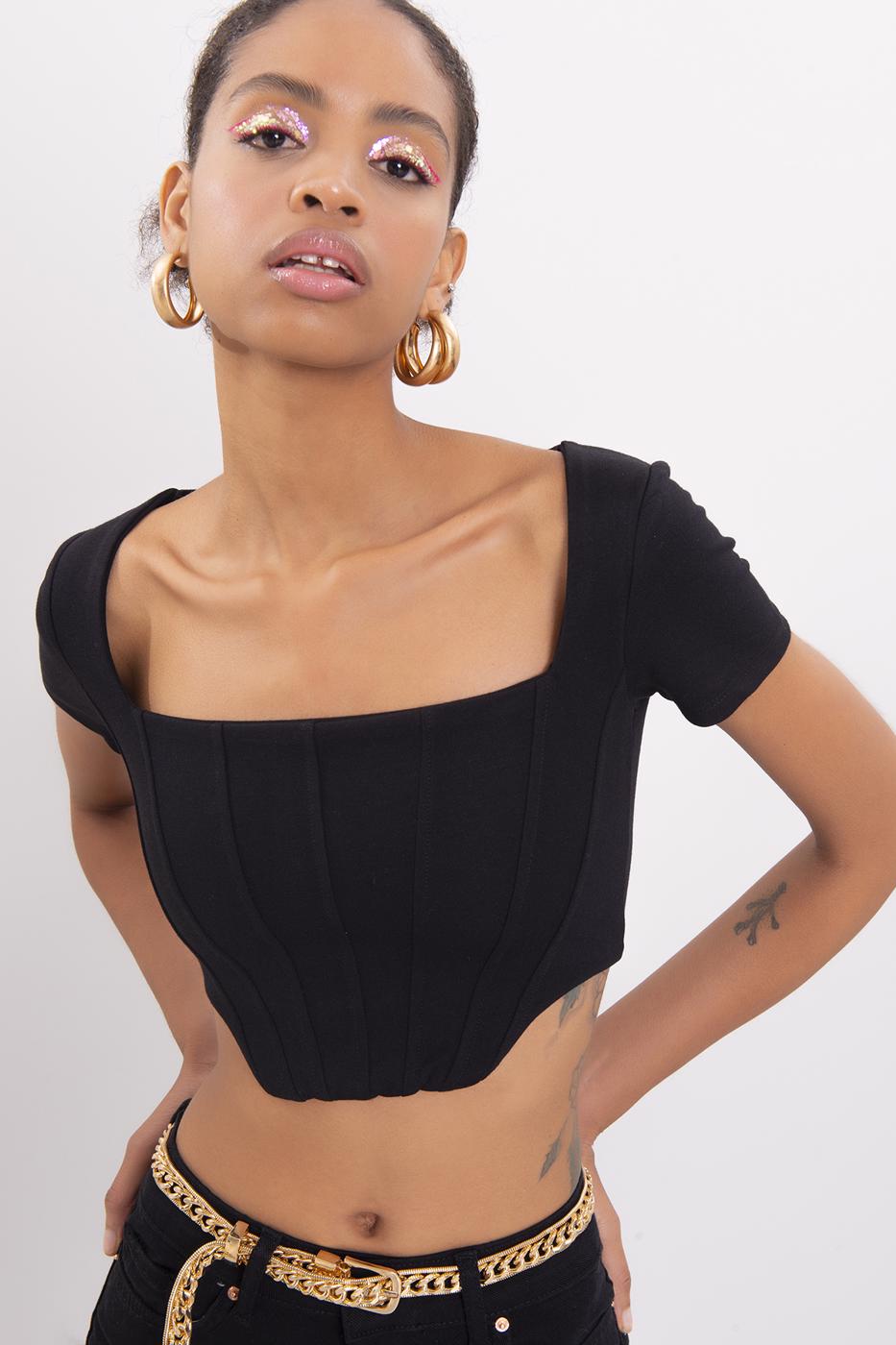 Bayan Siyah Kare Yaka Kısa Kol Body