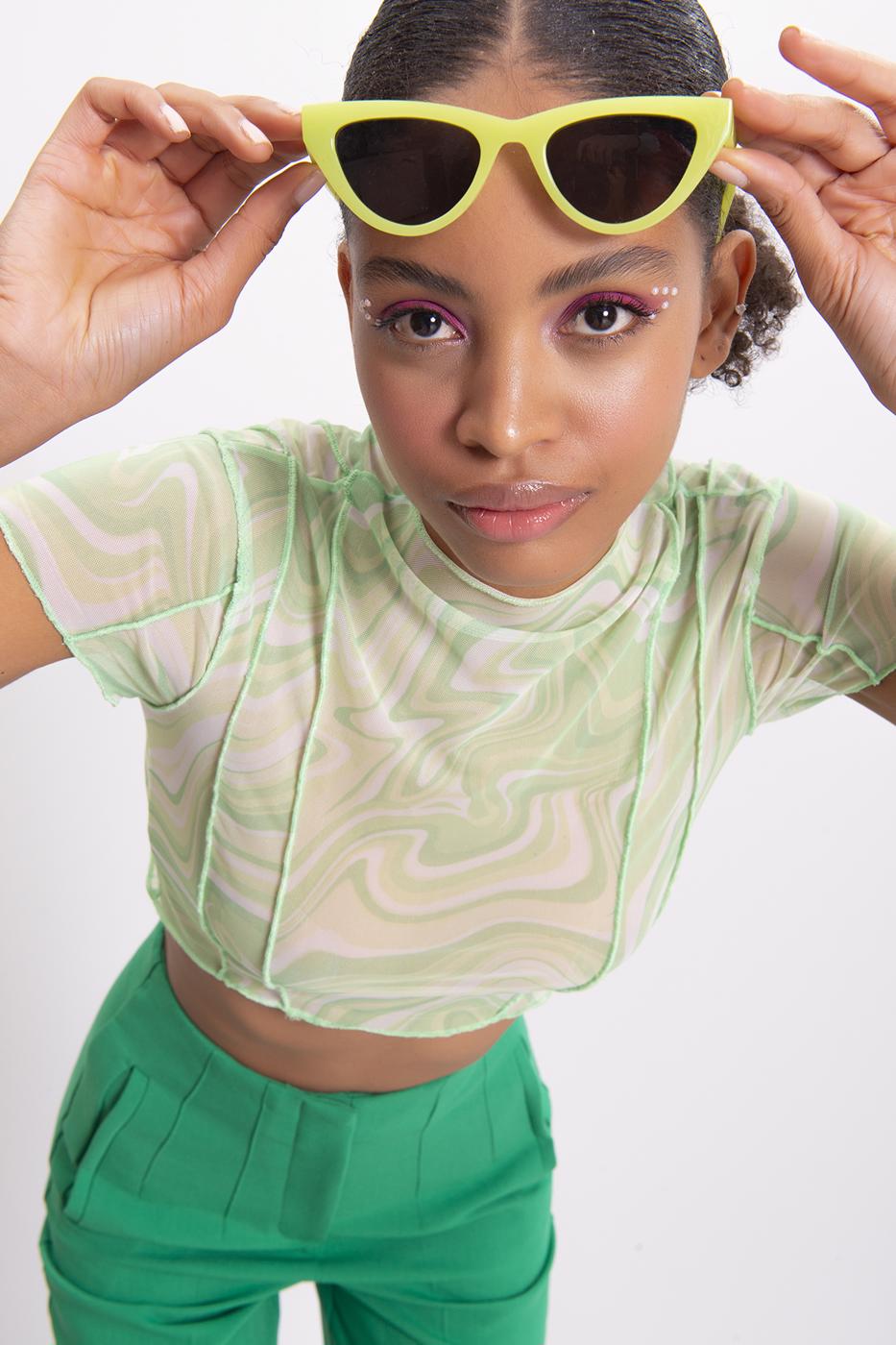 Bayan Yeşil Dik Yaka Kısa Kollu Tül Crop Body