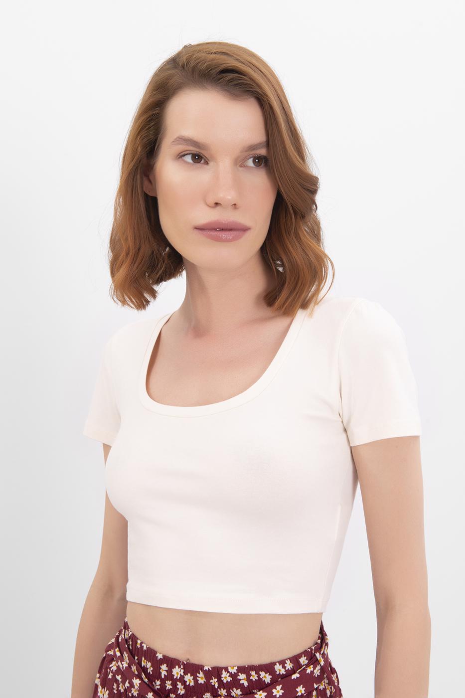 Bayan Ekru Kare Yaka Crop Body