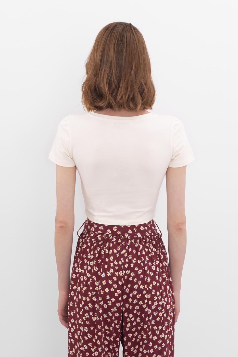 Bayan Ekru Kare Yaka Crop Body