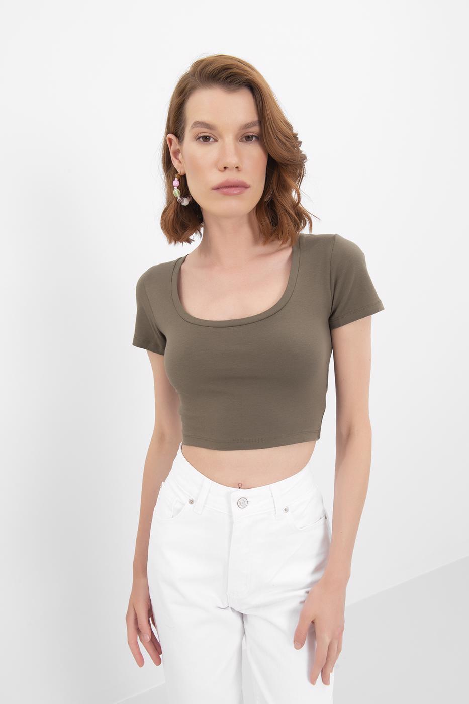 Bayan Haki Kare Yaka Crop Body