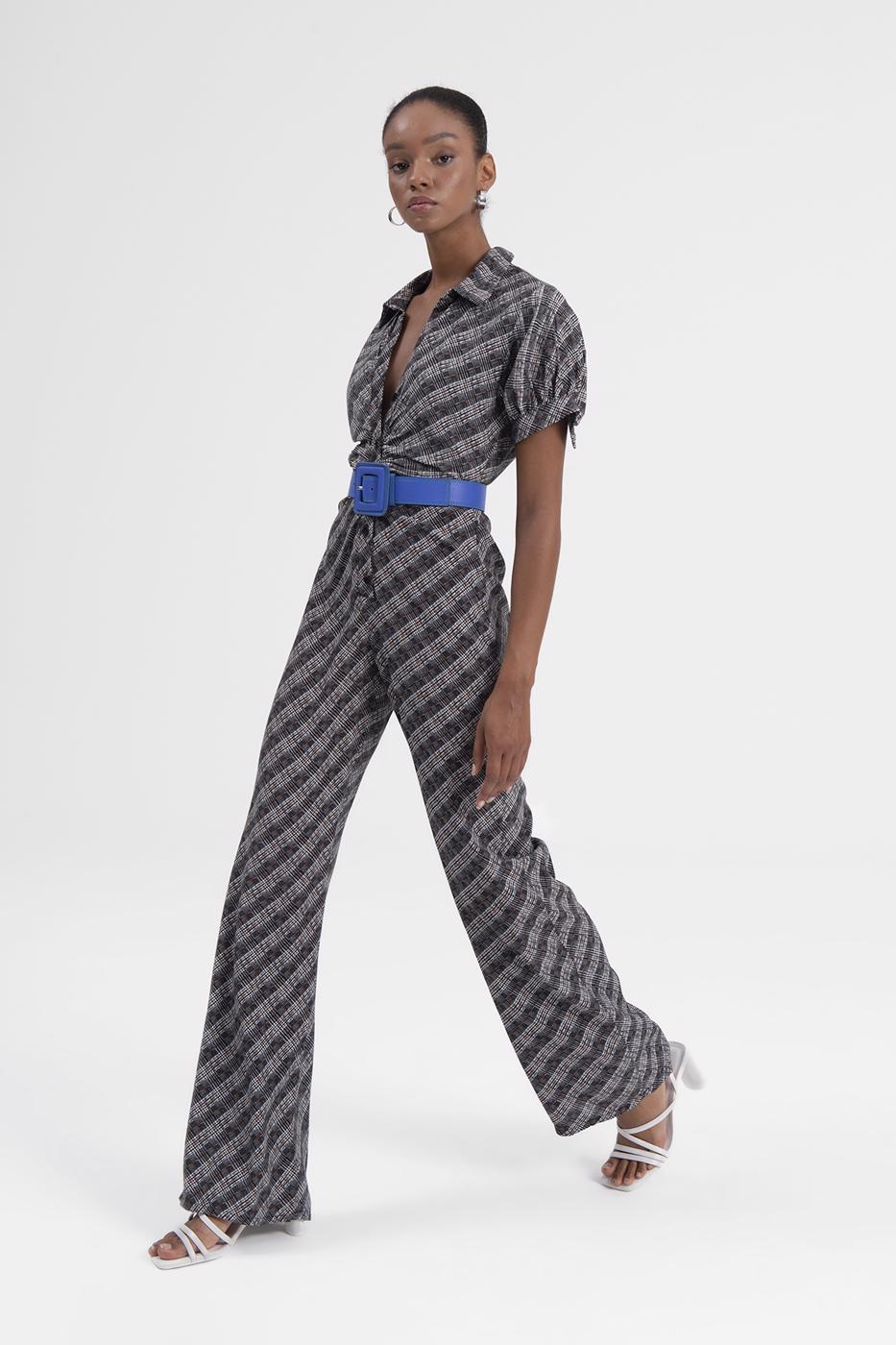 Bayan Siyah Gömlek Yaka Kısa Kollu Tulum