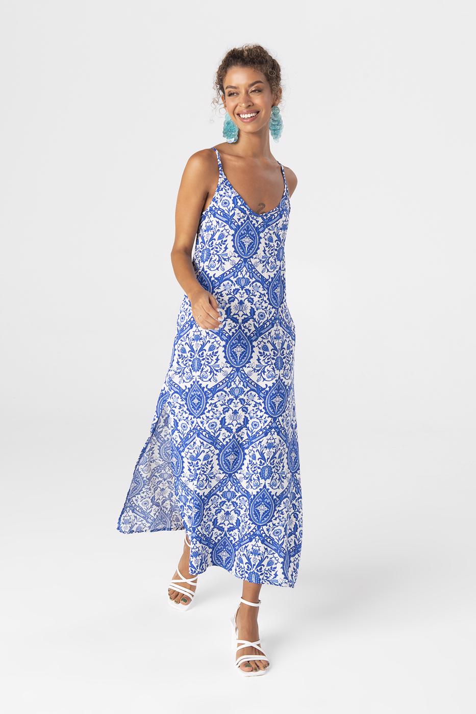 Bayan Mavi Askılı Yırtmaçlı Midi Boy Elbise