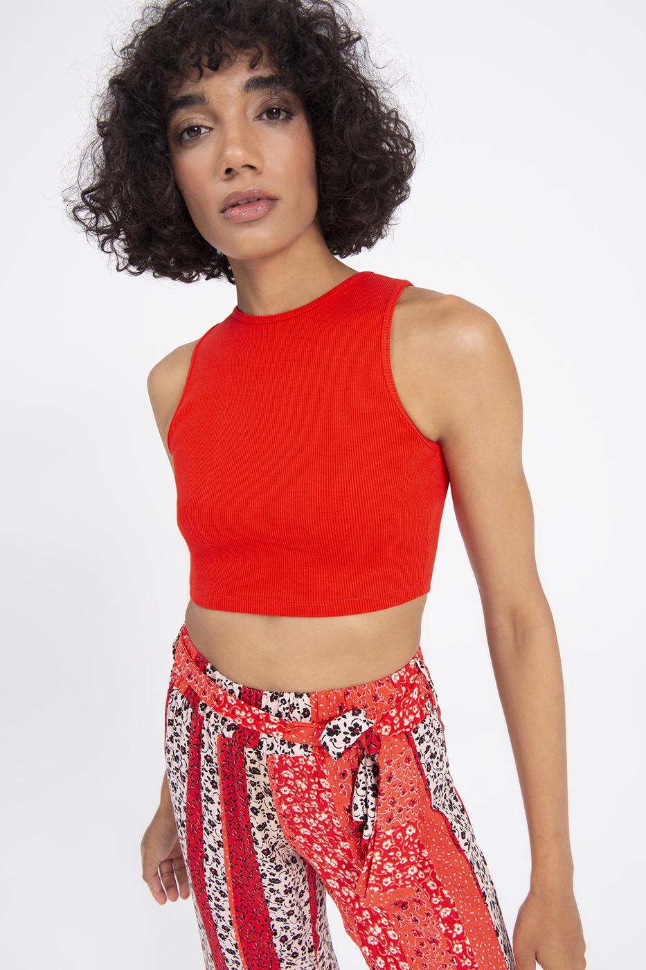 Bayan Kırmızı Sırt Pencereli Crop Body