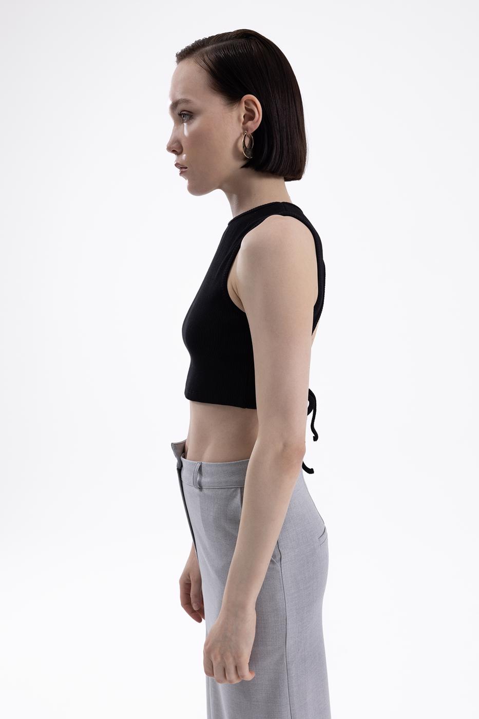 Bayan Siyah Sırt Pencereli Crop Body