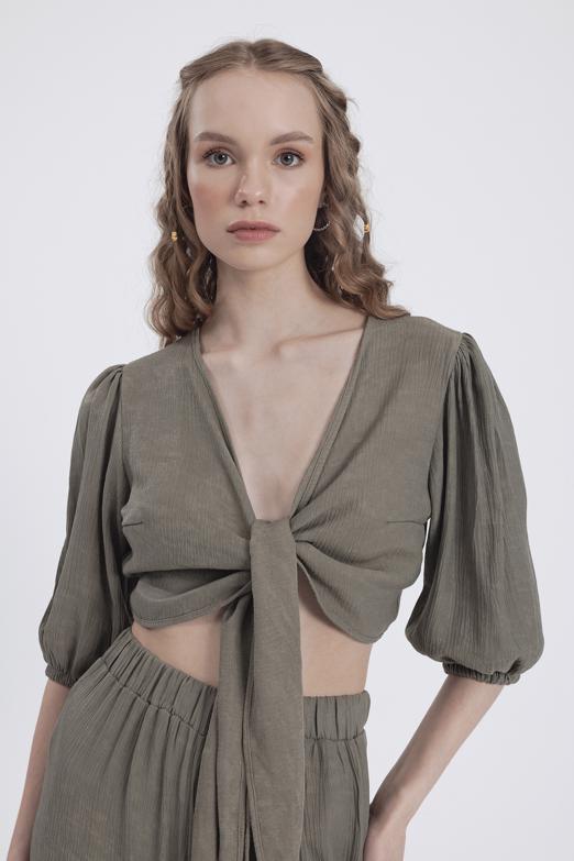 Bayan Haki Balon Kollu Ön Bağlama Detaylı Crop Bluz - BSL