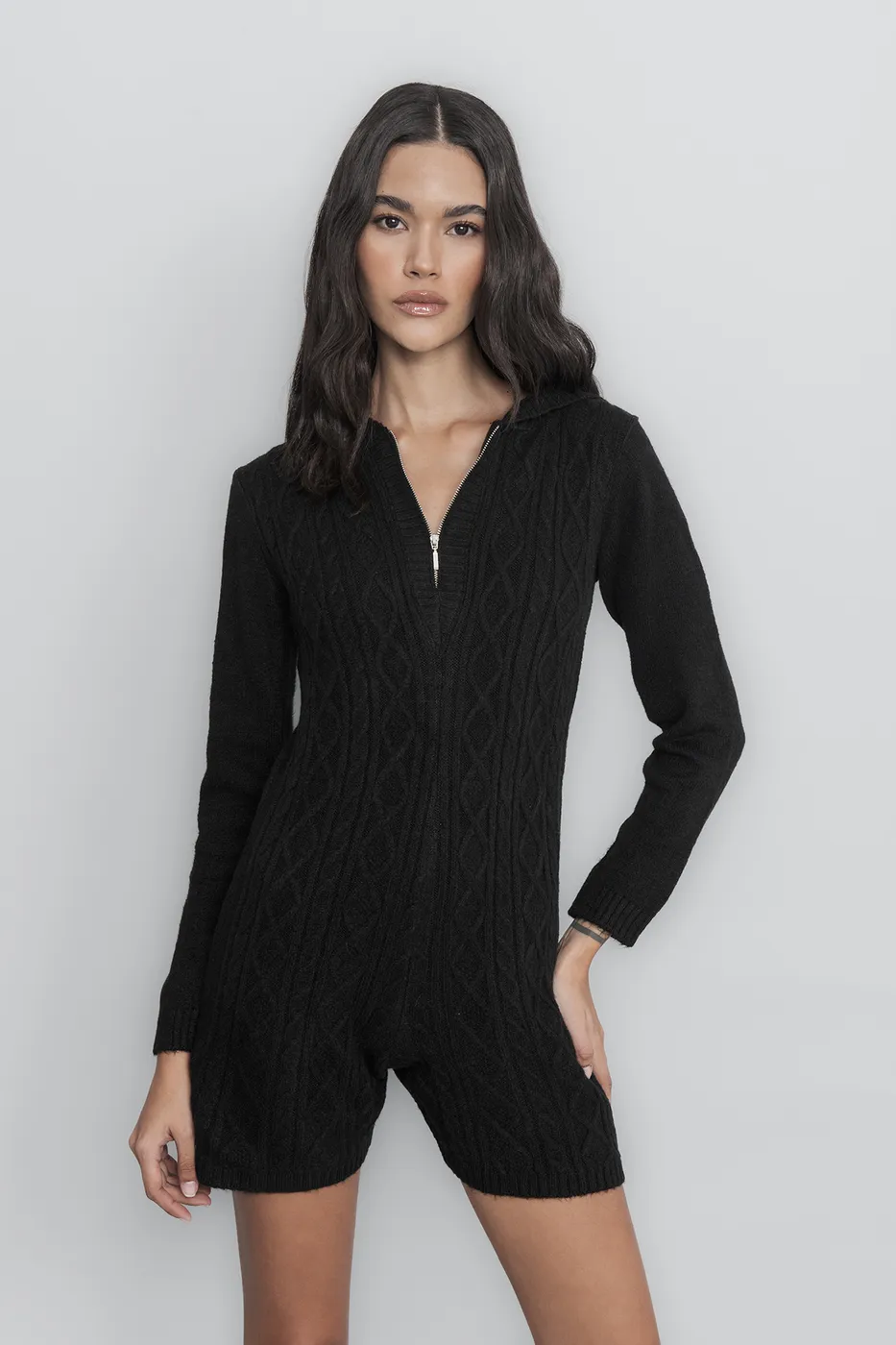 Bayan Siyah Kapüşon Detaylı Triko Mini Tulum