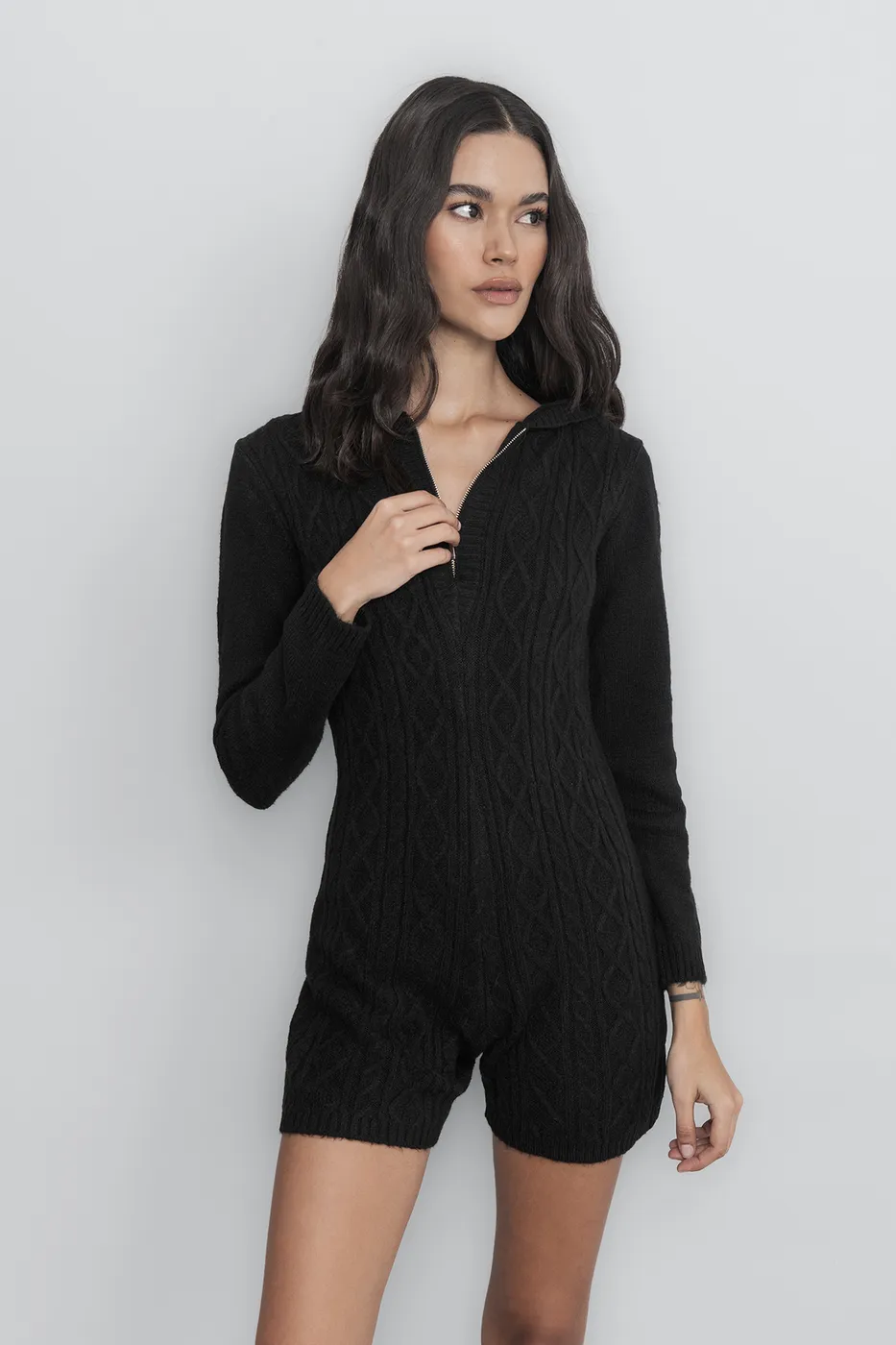 Bayan Siyah Kapüşon Detaylı Triko Mini Tulum