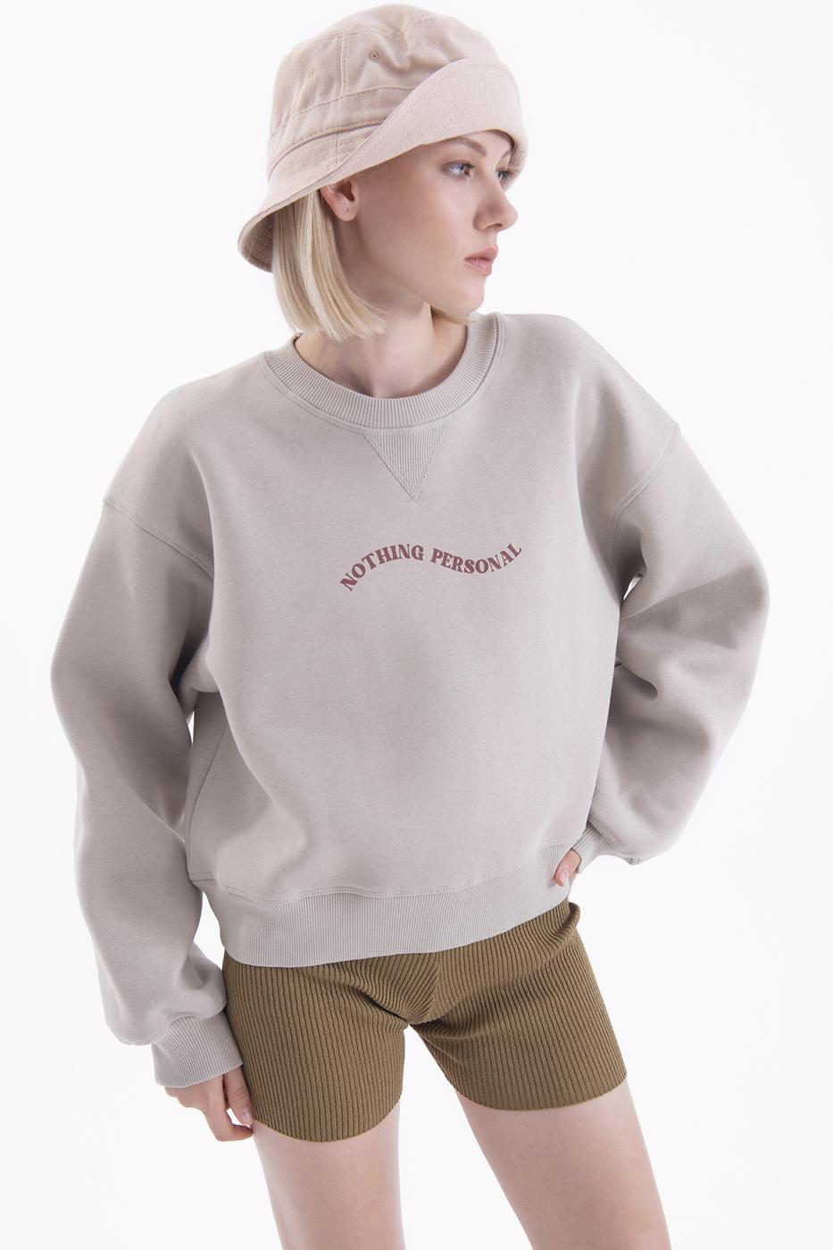 Bayan Bej Baskılı Basic Crop Sweatshirt