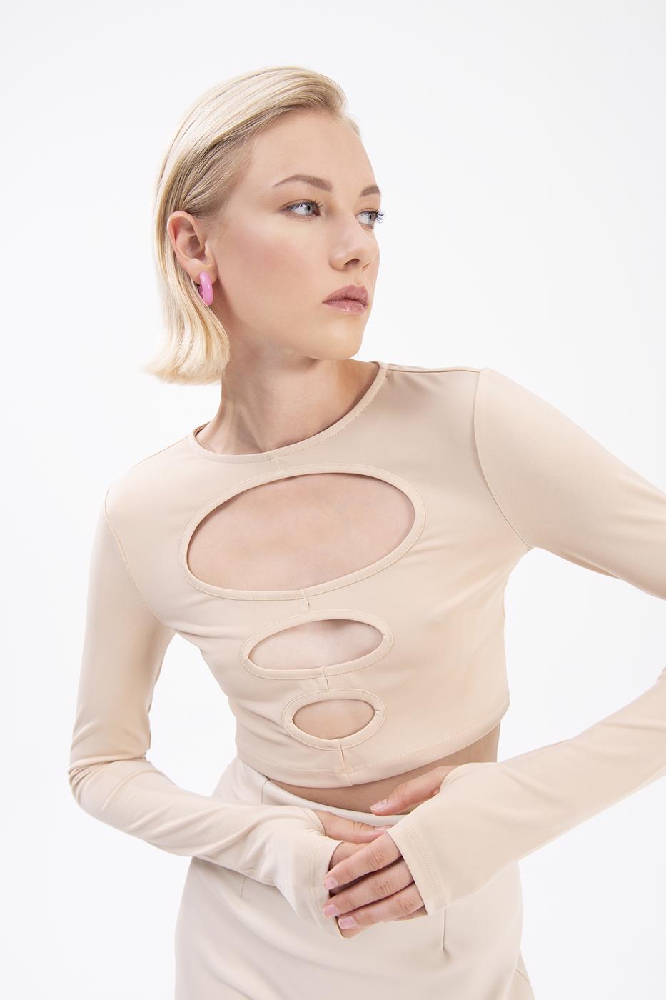 Bayan Bej Pencere Detaylı Crop Body