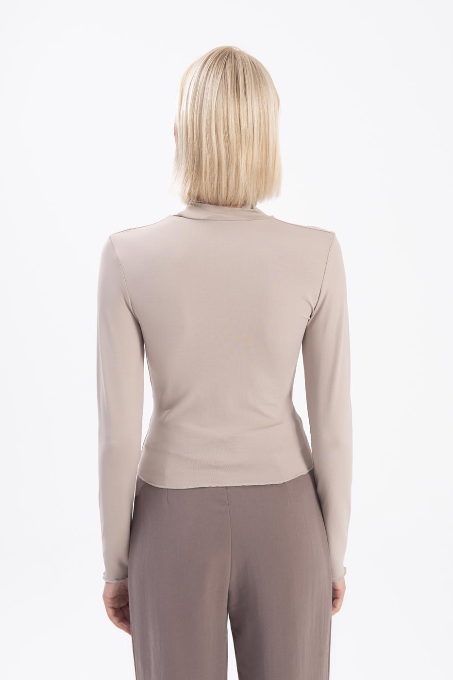 Bayan Bej Dik Yaka Drape Detaylı Bluz