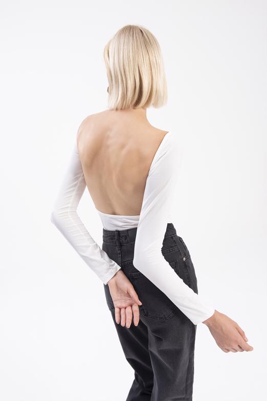 Bayan Ekru Kayık Yaka Sırt Dekolteli Top - BSL