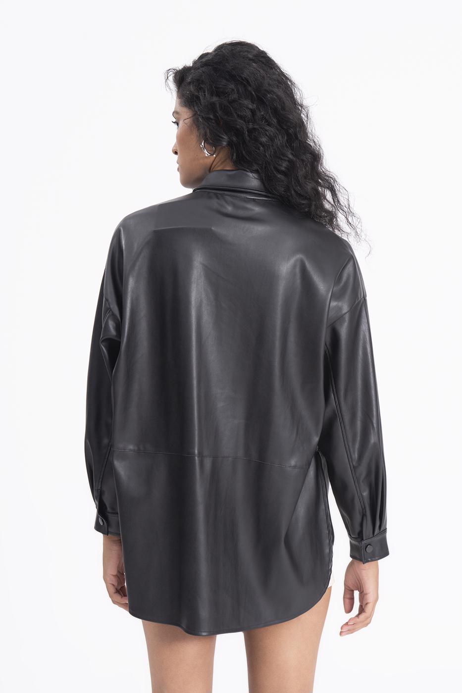 Bayan Siyah Oversize Deri Gömlek
