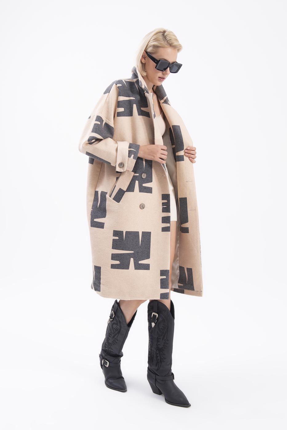 Bayan Ekru Ceket Yakalı Desenli Kaban