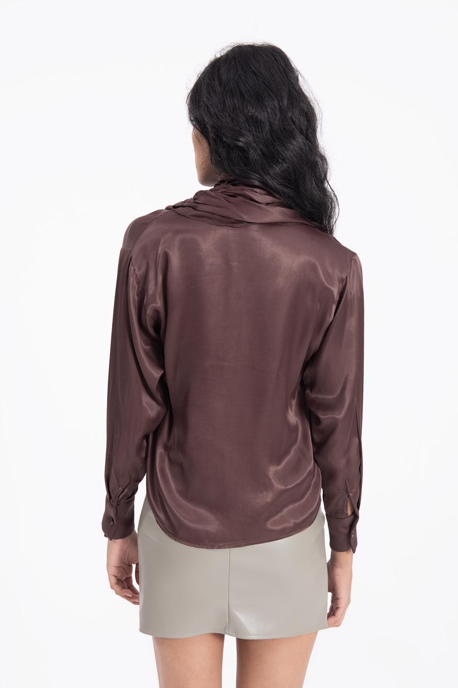 Bayan Kahverengi Yaka Detaylı Saten Gömlek