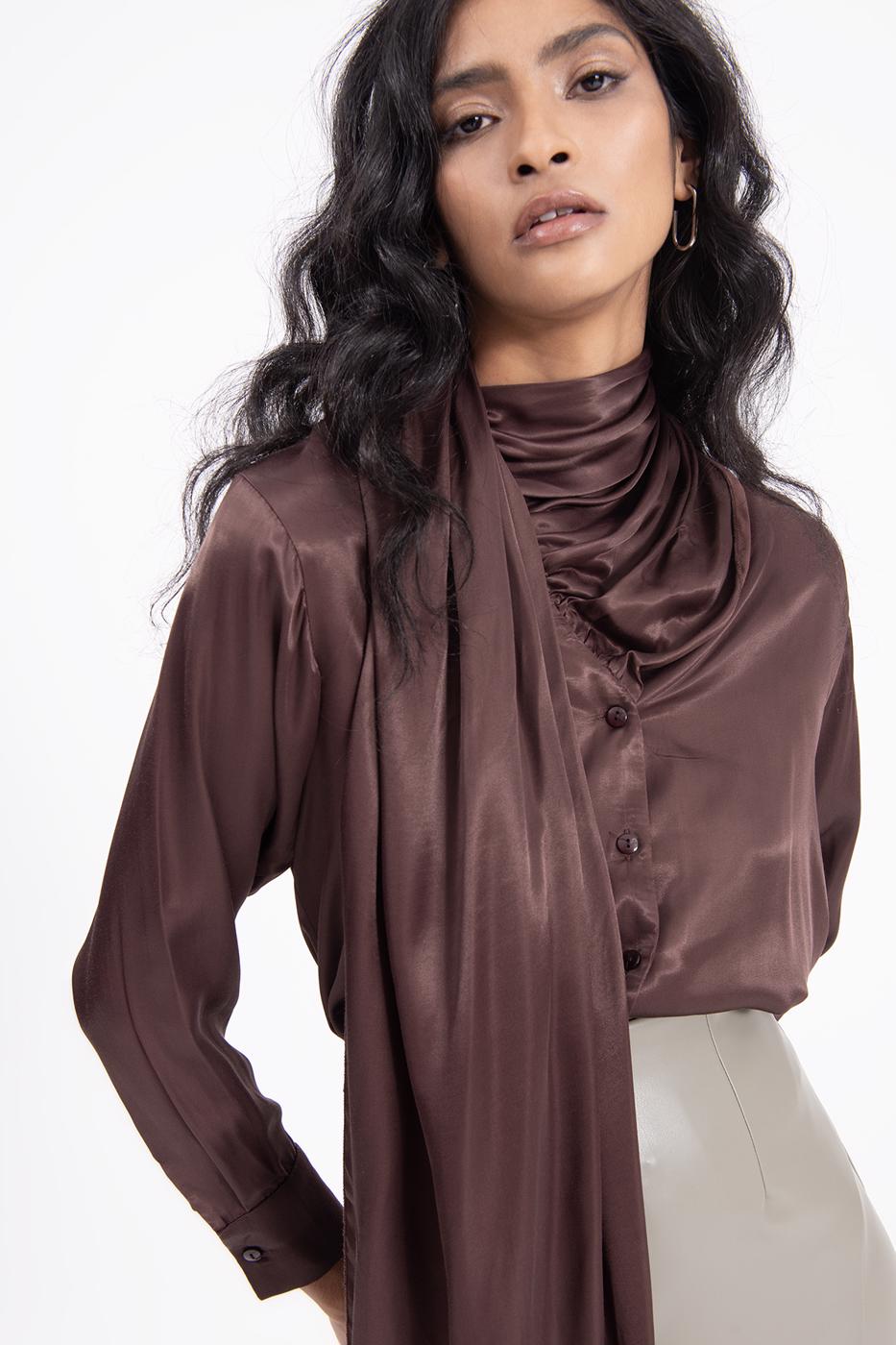 Bayan Kahverengi Yaka Detaylı Saten Gömlek