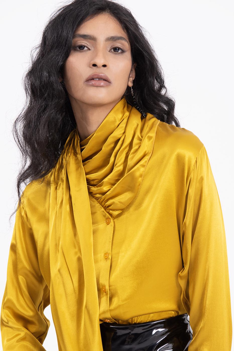 Bayan Sarı Yaka Detaylı Saten Gömlek