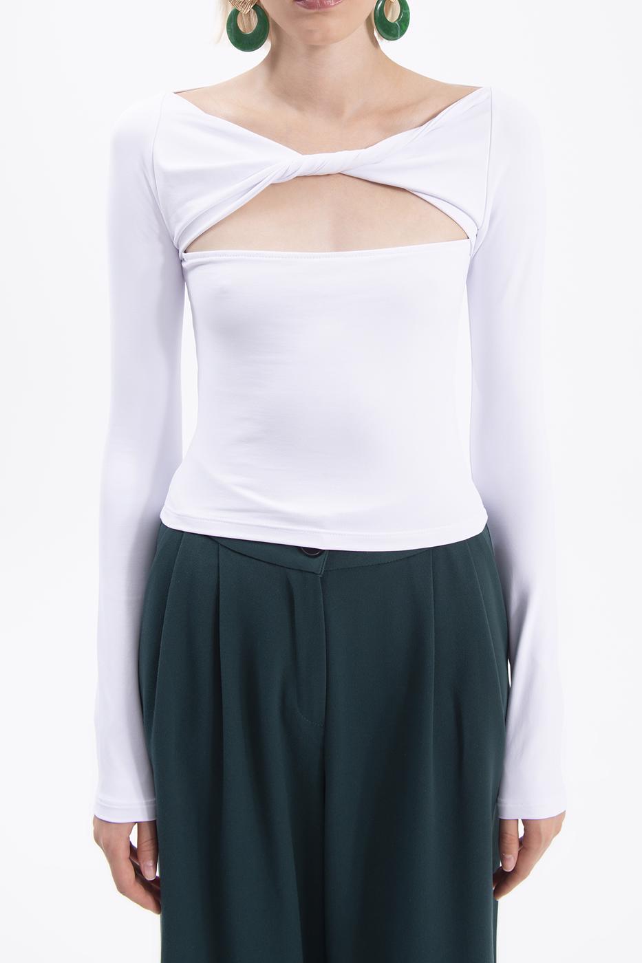 Bayan Beyaz Yaka Burgulu Top