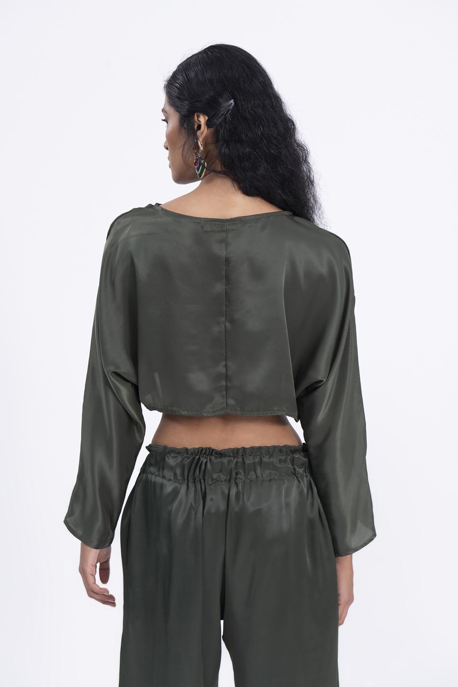 Bayan Haki Kayık Yaka Saten Bluz