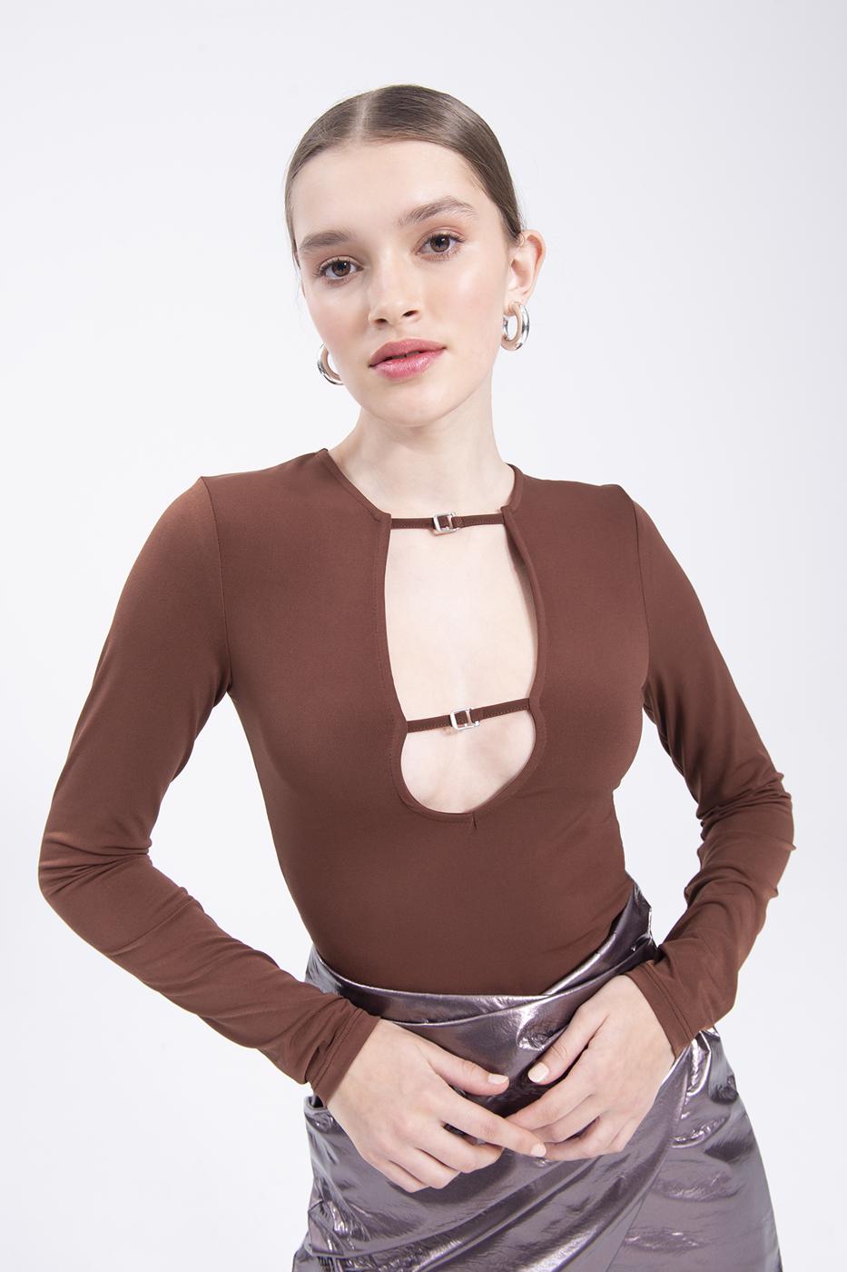 Bayan Kahverengi Yaka Dekolteli Top