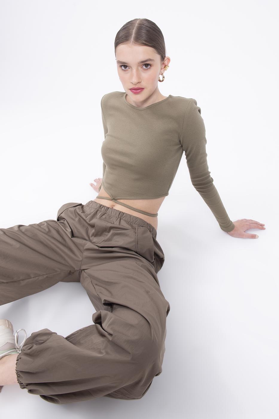 Bayan Haki Uzun Kollu Bağlama Detaylı Crop Body