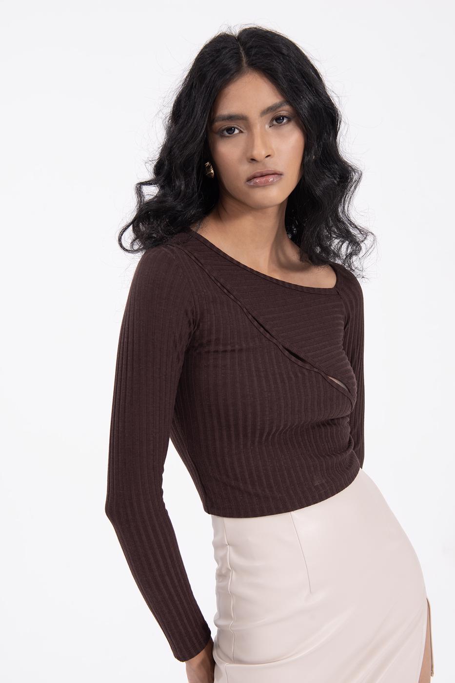 Bayan Kahverengi Asimetrik Yaka Detaylı Crop Top