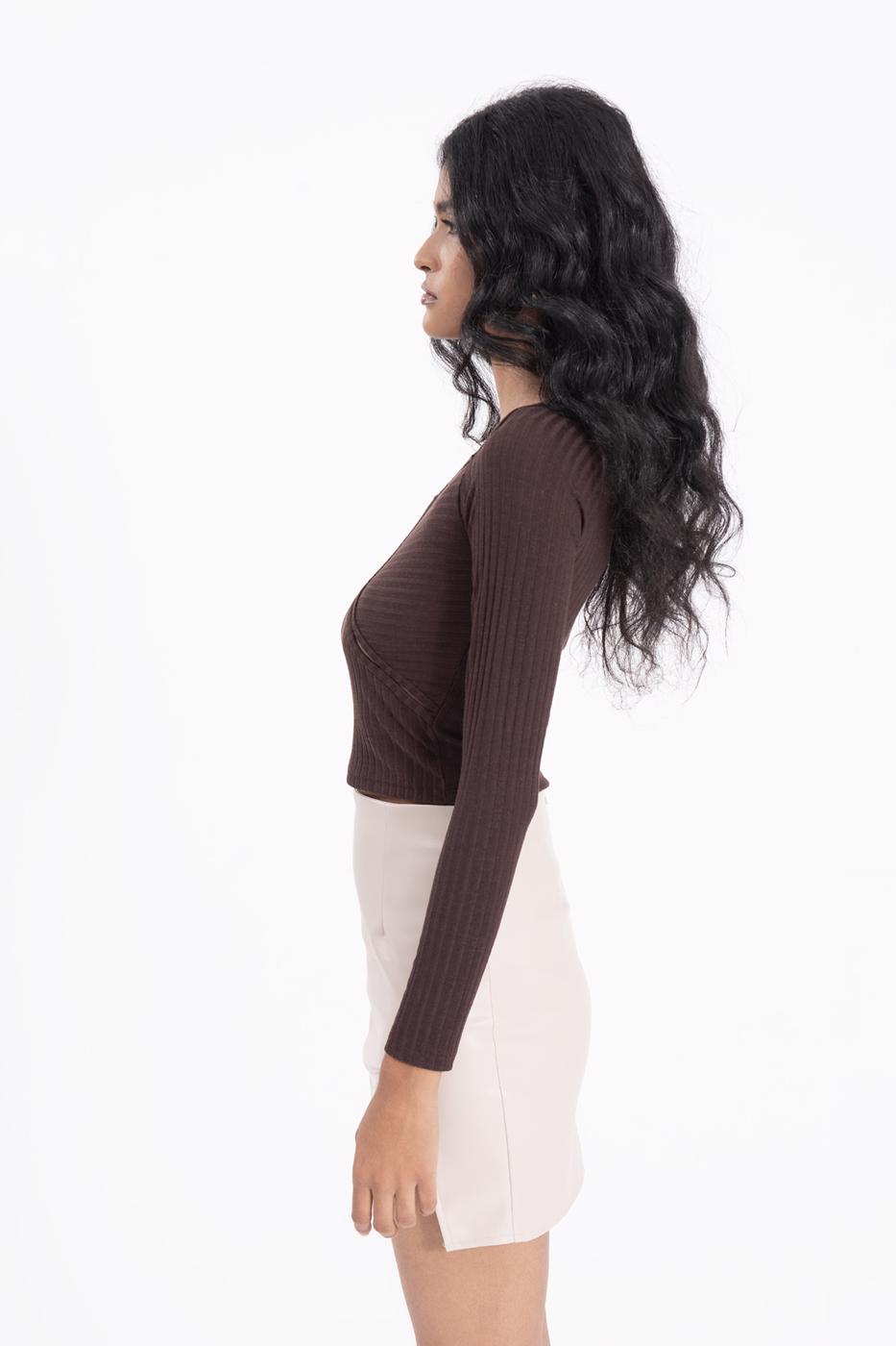 Bayan Kahverengi Asimetrik Yaka Detaylı Crop Top