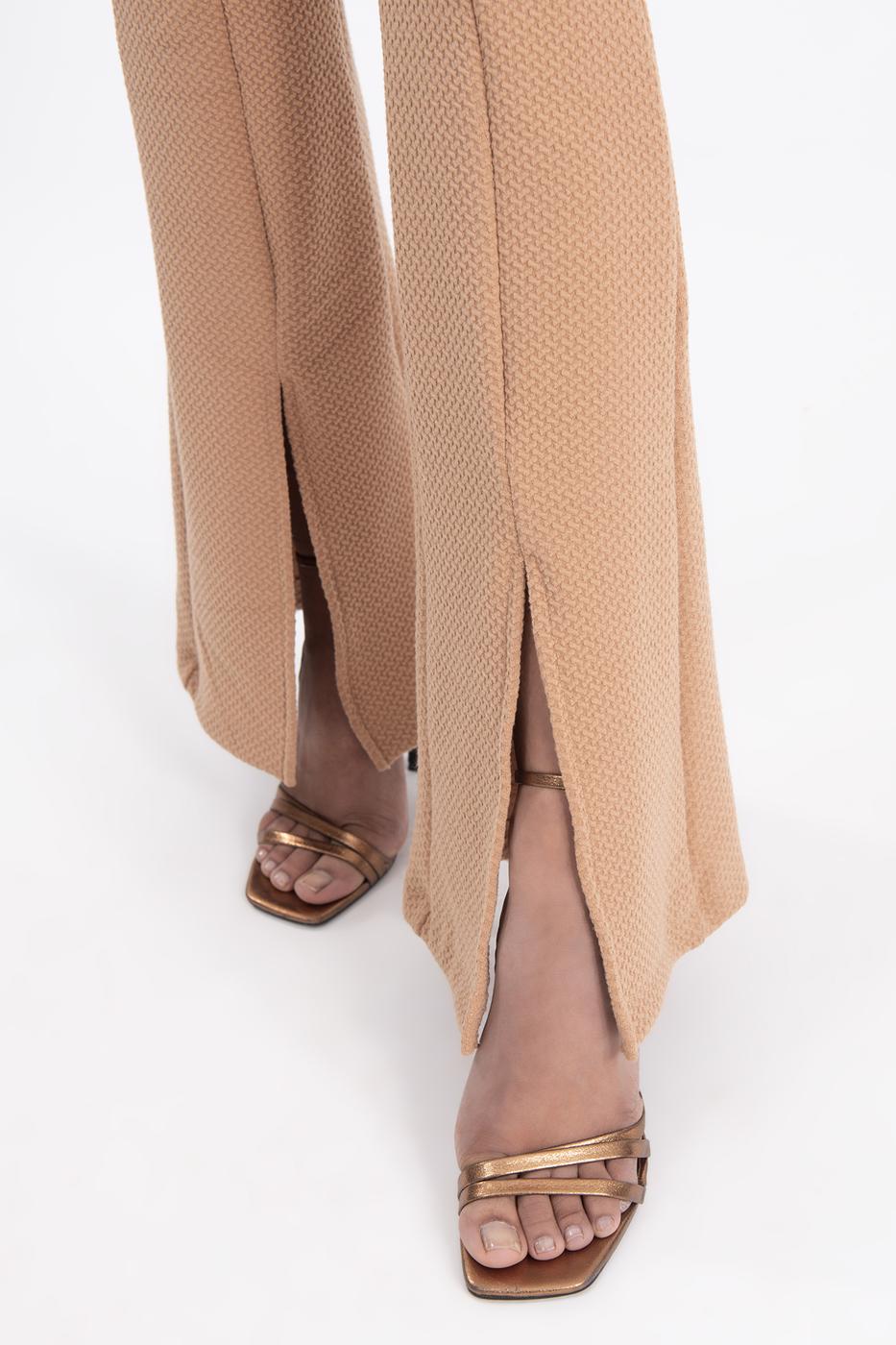 Bayan Bej Paça Yırtmaç Detaylı Pantolon