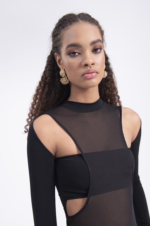 Bayan Siyah Ön Parça Tül Detaylı Top - BSL