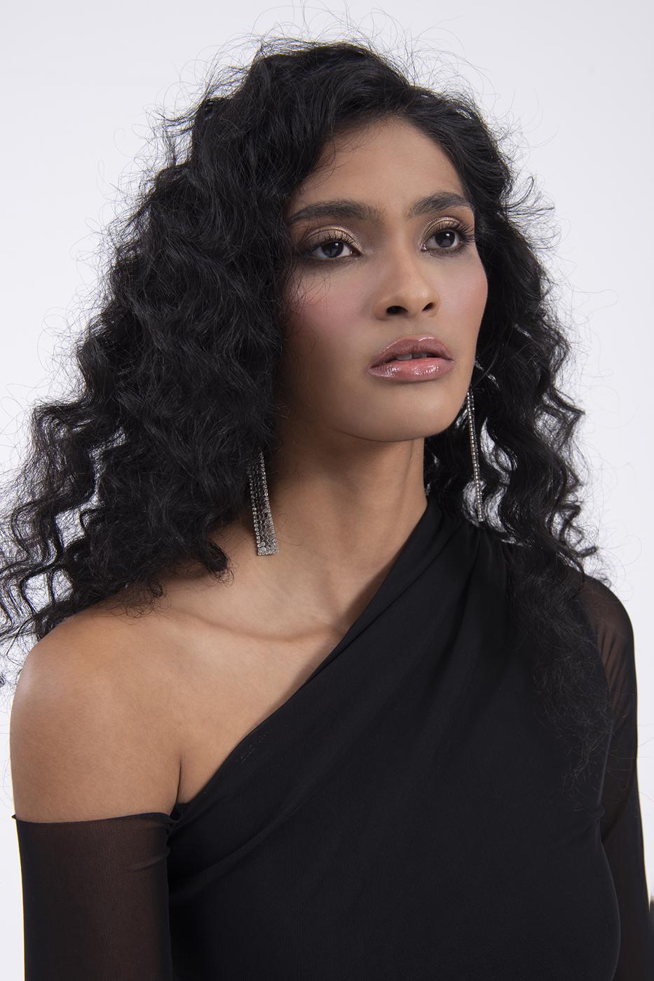 Bayan Siyah Tek Omuz Dekolteli Tül Bodysuit