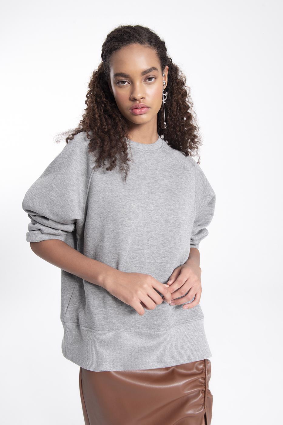 Bayan Gri Bisiklet Yaka Basit Sweatshırt