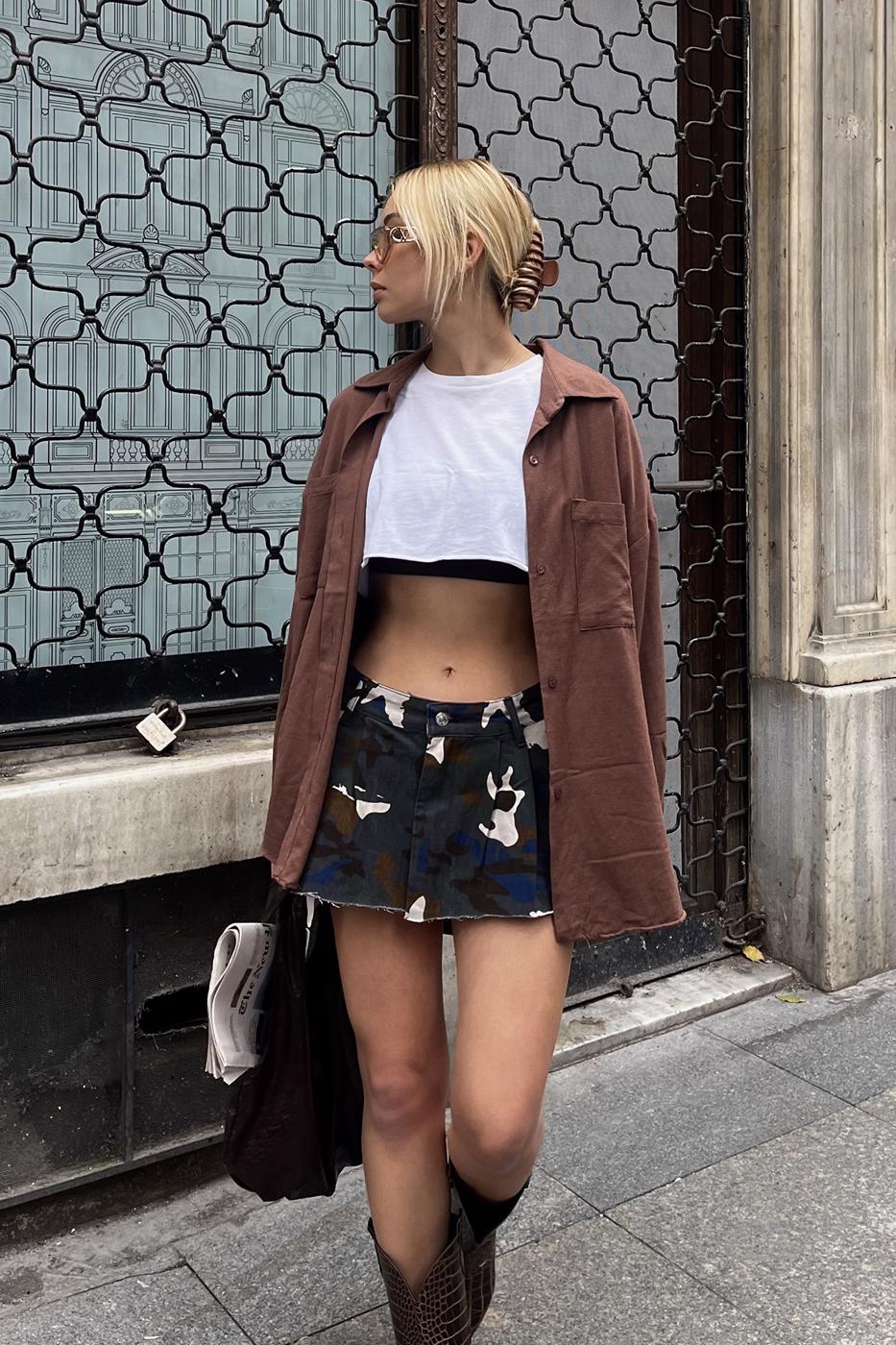 Bayan Haki Düşük Bel Pileli Kamuflaj Mini Etek