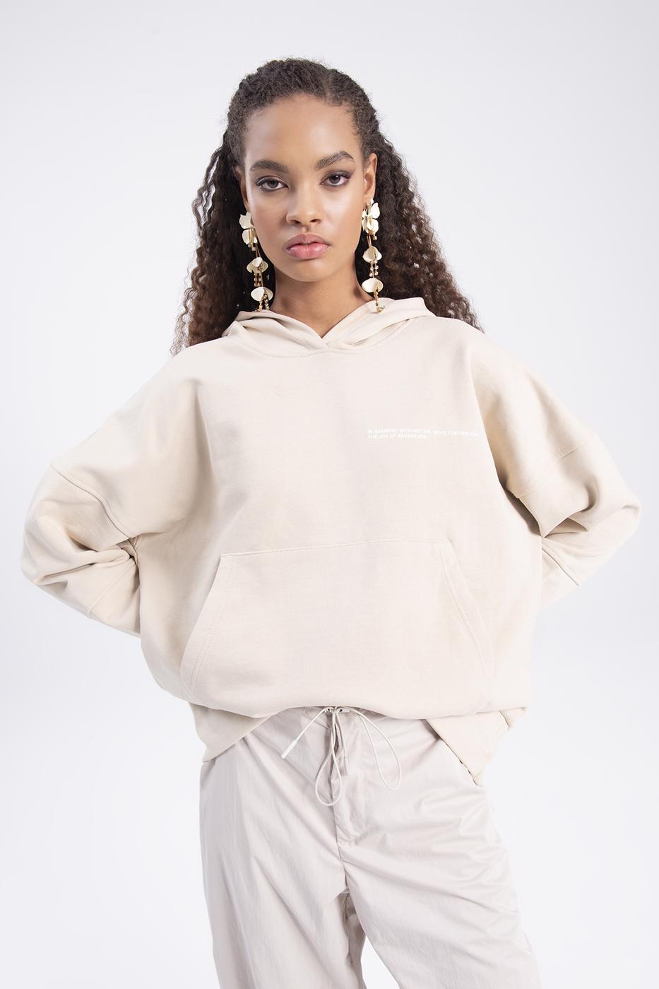 Bayan Bej Kapüşonlu Baskı Detaylı Sweatshırt