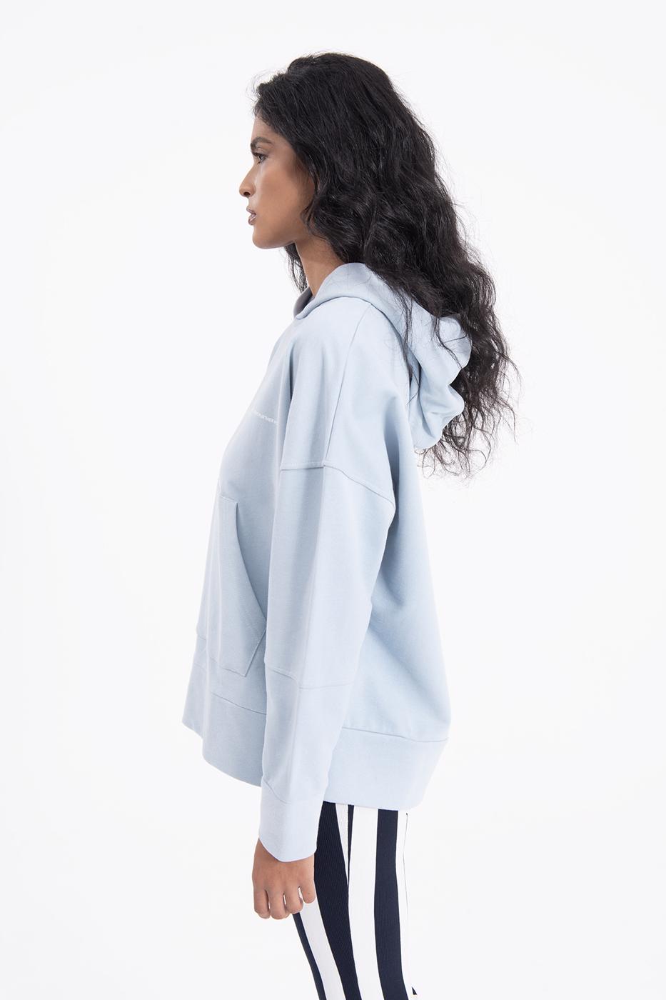 Bayan Mavi Kapüşonlu Baskı Detaylı Sweatshırt