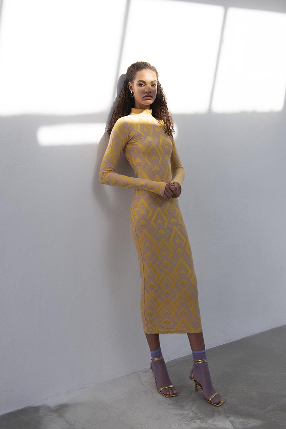 Bayan Sarı Sırt Dekolteli Midi Kalem Elbise