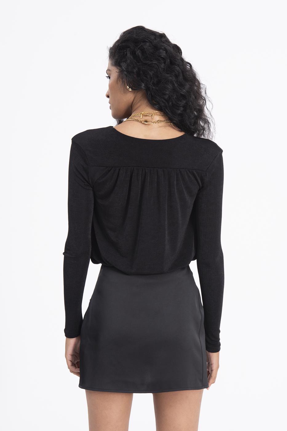 Bayan Siyah Kruvaze Yaka Dekolteli Bodysuit