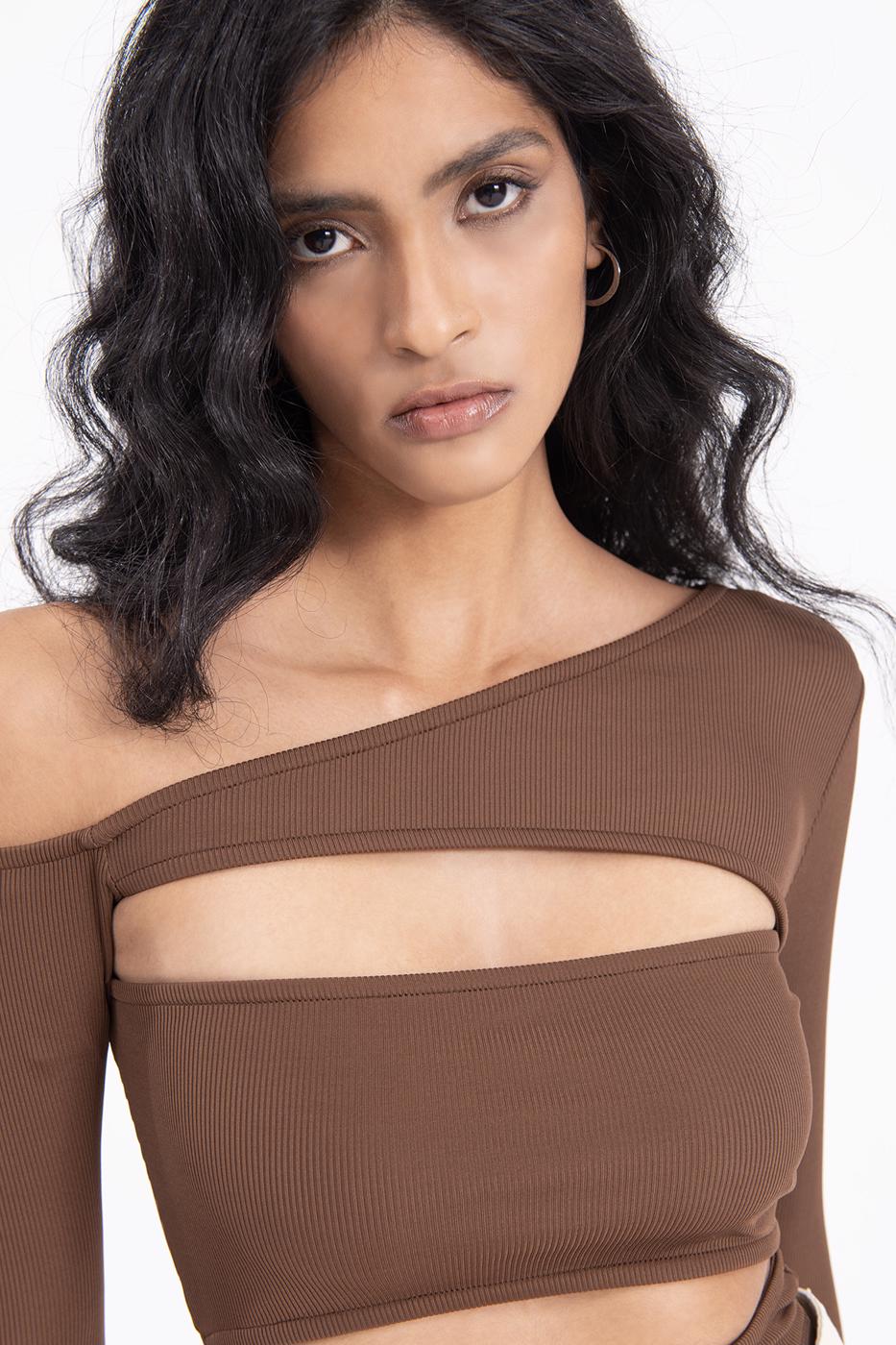 Bayan Kahverengi Omuz Dekolteli Pencereli Crop Top