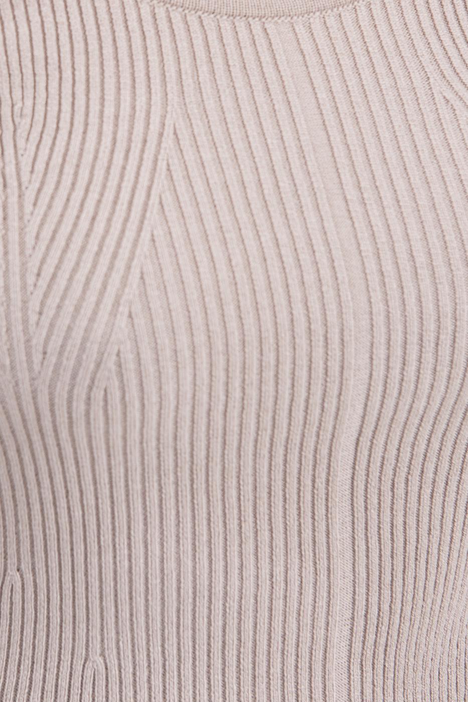 Bayan Bej Geniş Yaka Dekolteli Triko Top