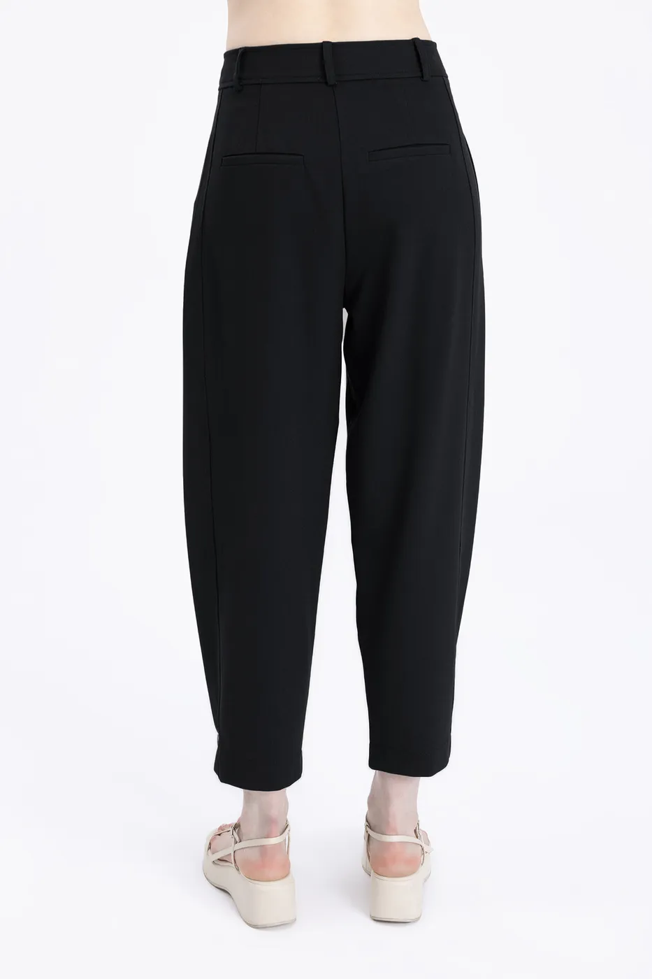Bayan Siyah Pileli Havuç Pantolon