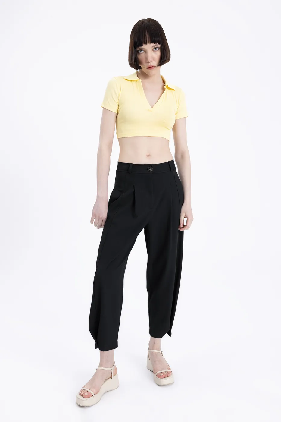 Bayan Siyah Pileli Havuç Pantolon
